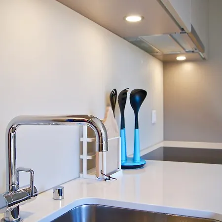 Apartment In Swiss - Barfuesserplatz Bar Street Basel